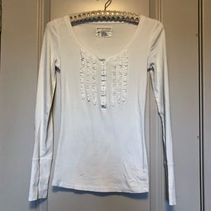 AEROPOSTALE -Med- Frilly Stretch Cotton/Spandex Shirt in white